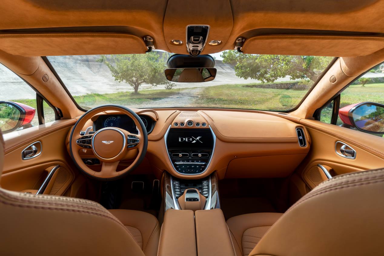 El Aston Martin DBX se hace realidad: el nuevo SUV, en imágenes