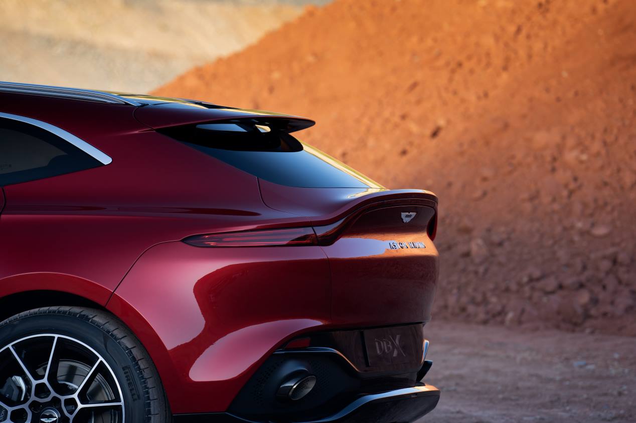 El Aston Martin DBX se hace realidad: el nuevo SUV, en imágenes