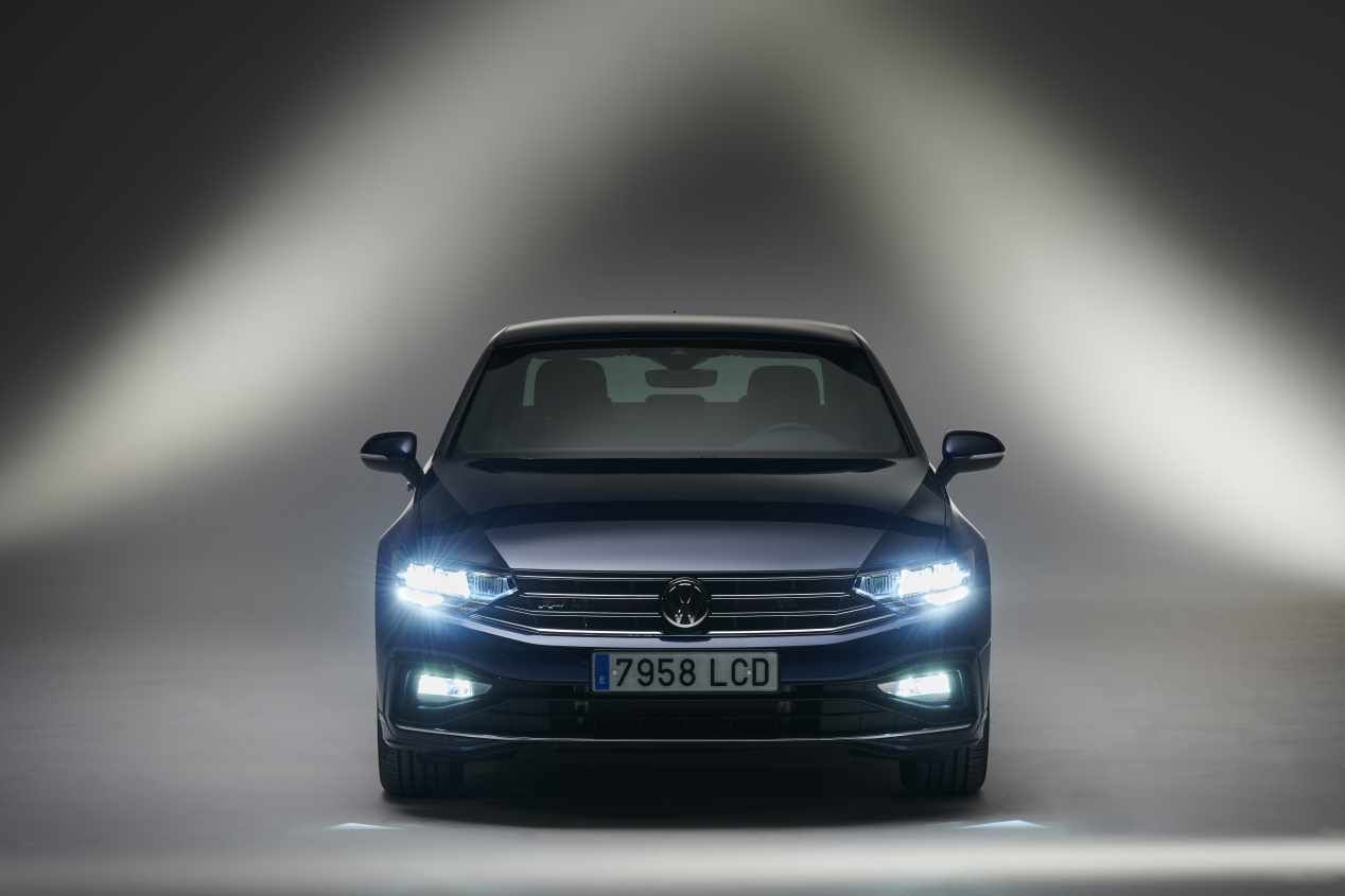 Volkswagen Passat 2020: así es la nueva berlina que llega