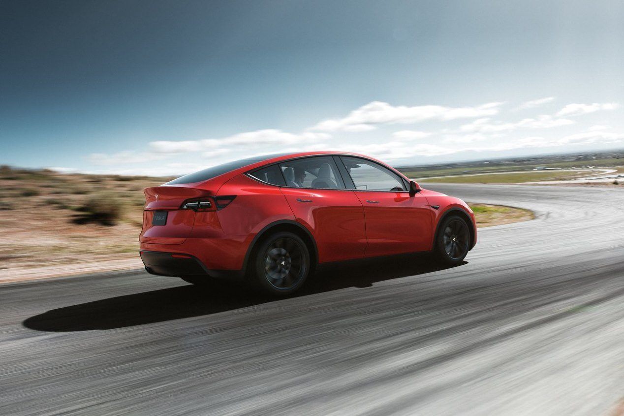 Ford Mustang Mach-E vs Tesla Model Y: el duelo de nuevos SUV en 2020