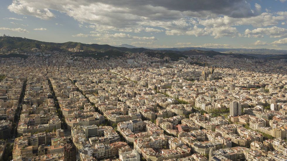 En 40 días, Barcelona prohibirá el paso a los coches más contaminantes con multas de hasta 1.803 euros