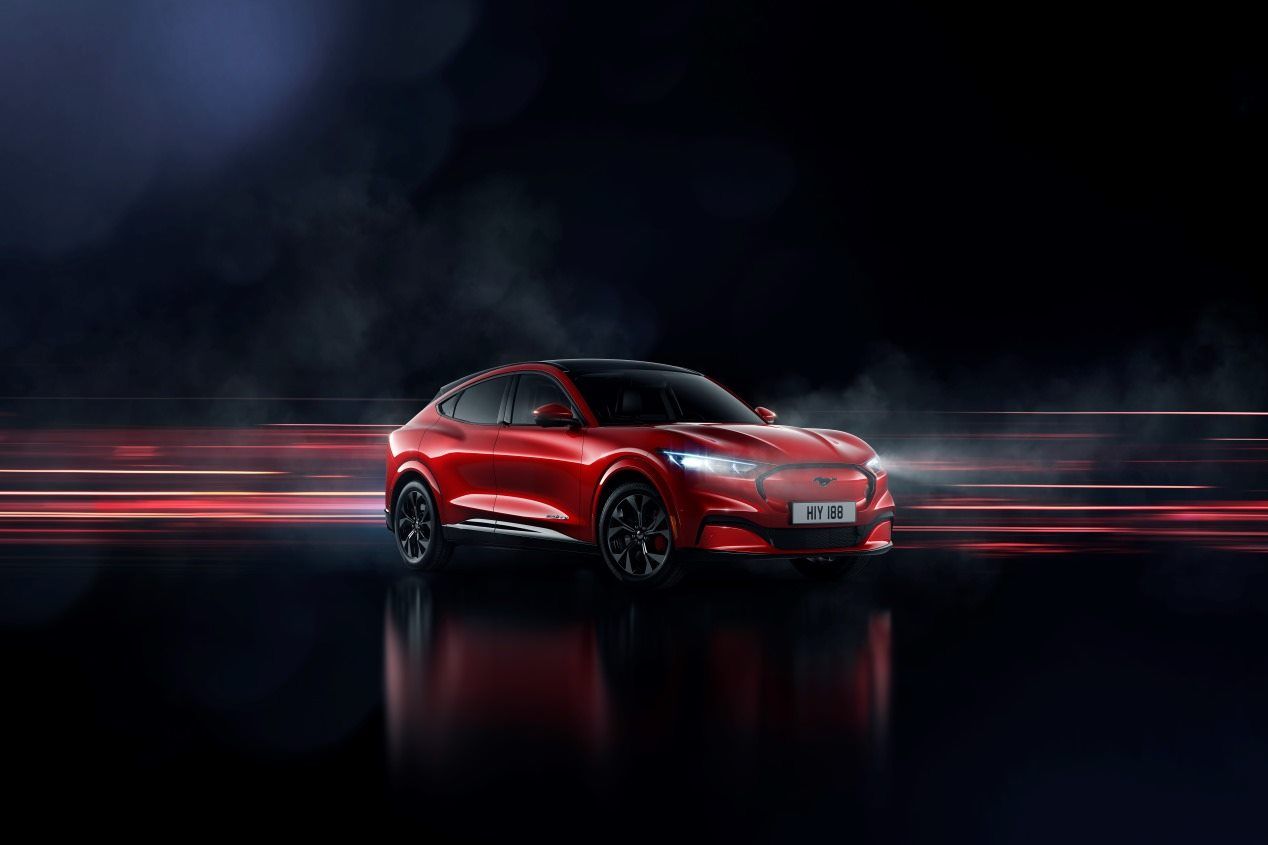 Ford Mustang Mach-E vs Tesla Model Y: el duelo de nuevos SUV en 2020