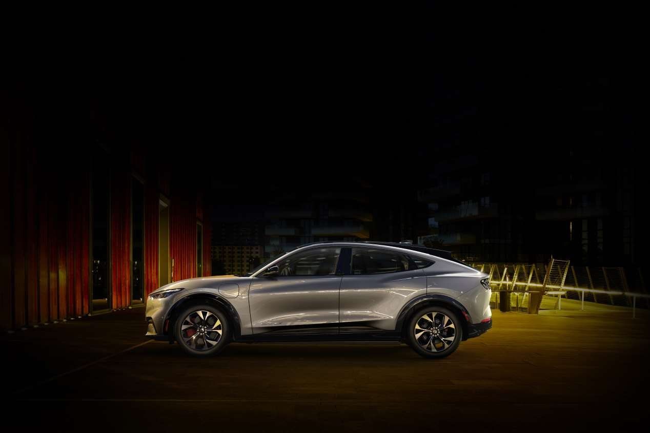 Ford Mustang Mach-E vs Tesla Model Y: el duelo de nuevos SUV en 2020