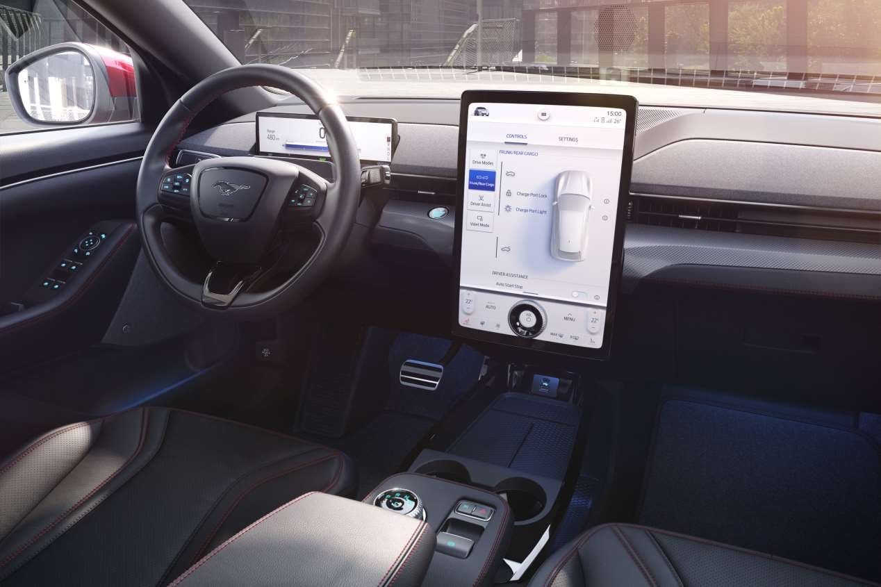 Ford Mustang Mach-E vs Tesla Model Y: el duelo de nuevos SUV en 2020