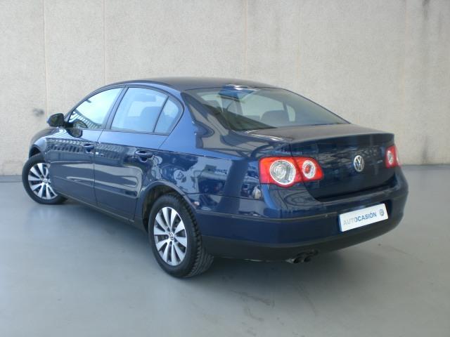 Volkswagen Passat 2.0 TDI CREdition Plus 110
