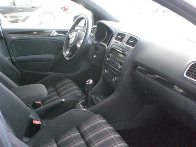 Volkswagen Golf 2.0 TSI GTI