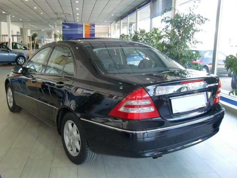 Mercedes-Benz C 180 Kompressor automático