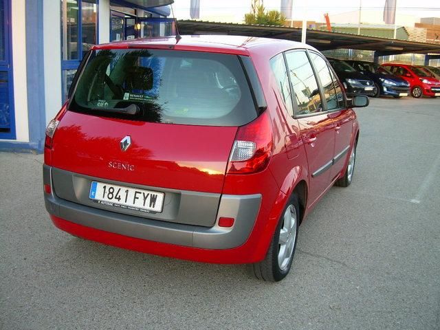 Renault Grand Scenic Renault Grand Scenic 1.5 dCi Emotion 5pl 105CV