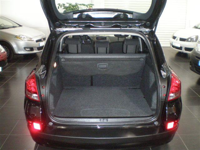Renault Clio G.TOUR 1.2 TCE 20 ANIV. G.TOUR 1.2 TCE 20 ANIV.