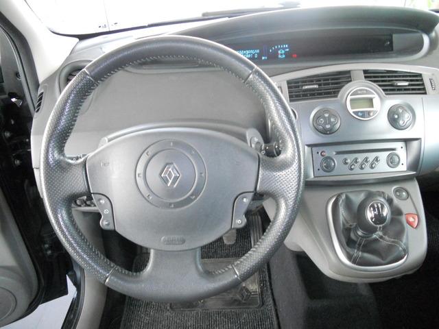 Renault Scenic Renault Scenic 1.9 dCi Confort Dynamique 130C