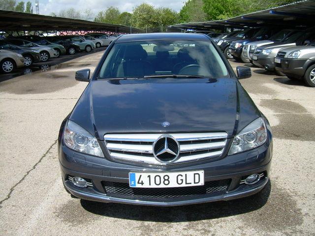 Mercedes-Benz C 220 Mercedes-Benz C 220 CDI Avantgarde Aut 170CV
