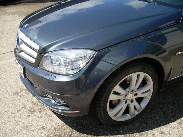 Mercedes-Benz C 220 Mercedes-Benz C 220 CDI Avantgarde Aut 170CV