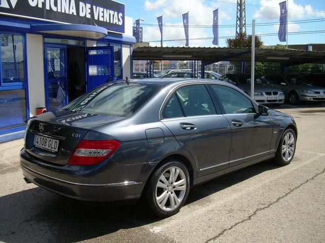 Mercedes-Benz C 220 Mercedes-Benz C 220 CDI Avantgarde Aut 170CV