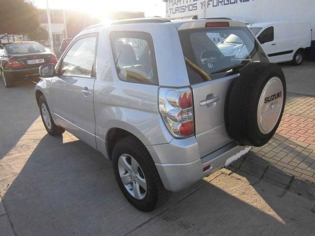Suzuki Grand Vitara 1.9DDiS JX-A