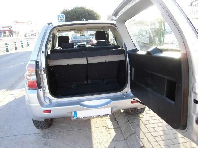 Suzuki Grand Vitara 1.9DDiS JX-A