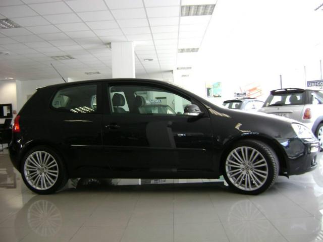 Volkswagen Golf Volkswagen Golf 1.6 FSI Sportline