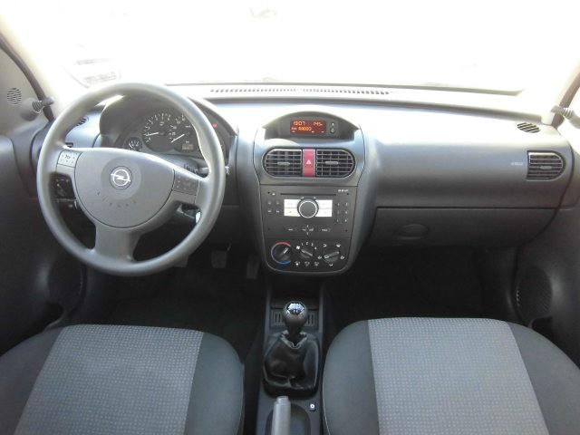 Opel Combo Tour 1.3CDTI Essentia75