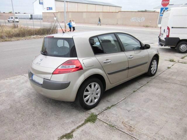 Renault Megane Mégane 1.9dCi Dynamique