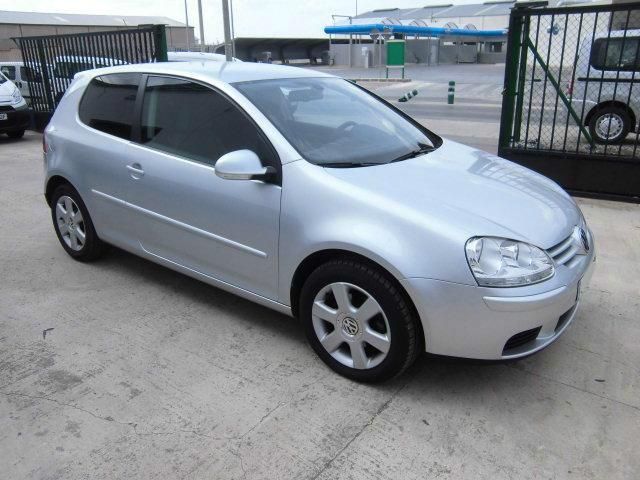 Volkswagen Golf 1.9TDI Highline 105