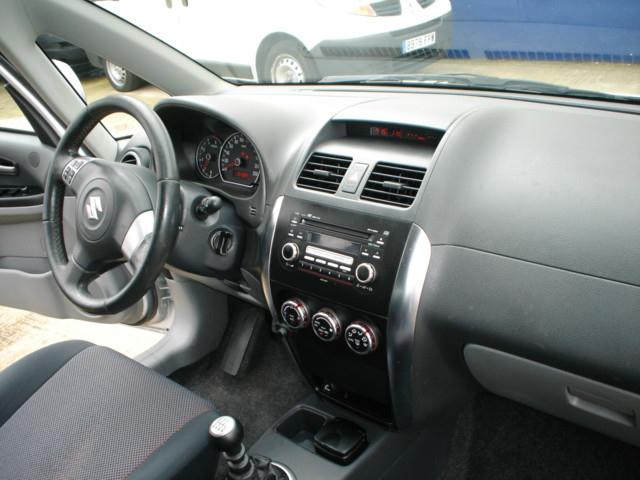 Suzuki SX 4 SX4 1.9DDiS GLX