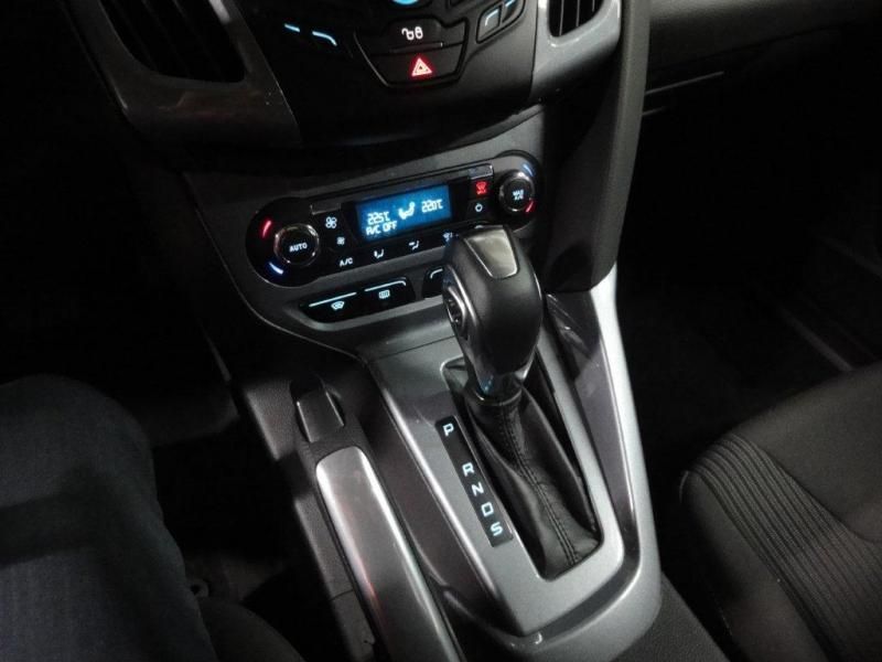 Ford Focus TITANIUM POWERSHIFT
