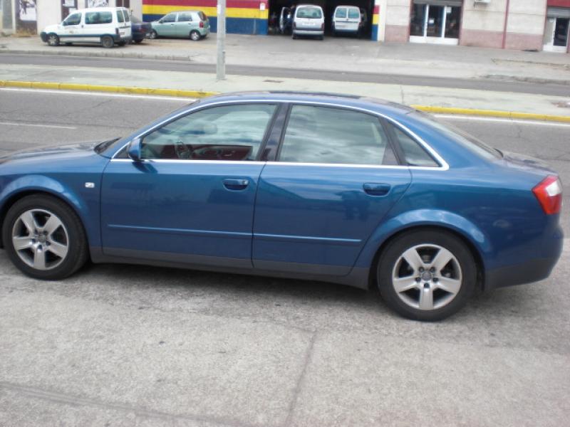 Audi A4 2.5 tdi QUATTRO 180CV