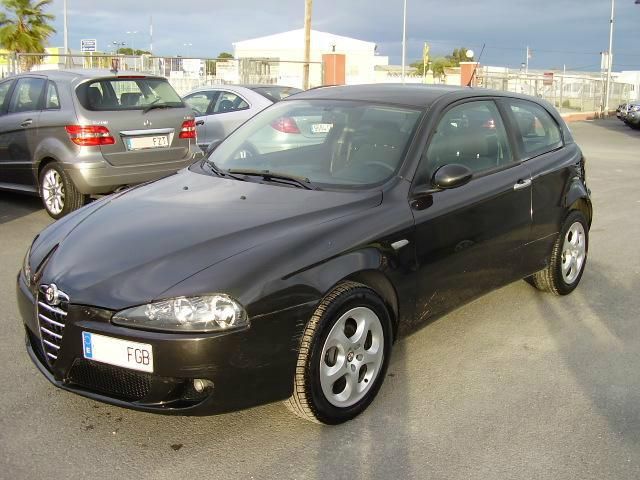 Alfa Romeo 147 1.6 TS Distinctive