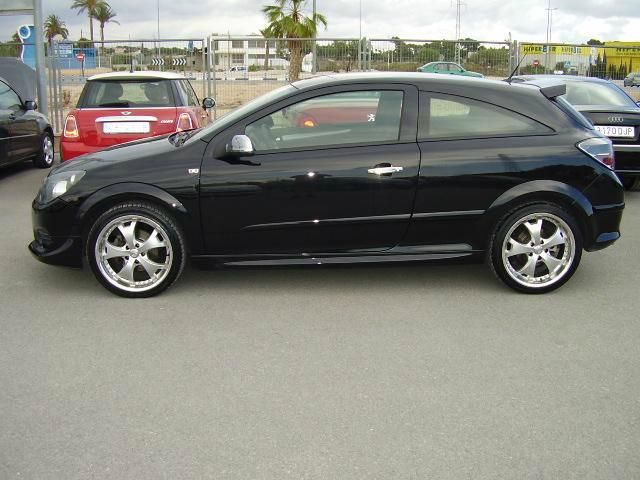 Opel Astra GTC 1.8 16v Sport 140