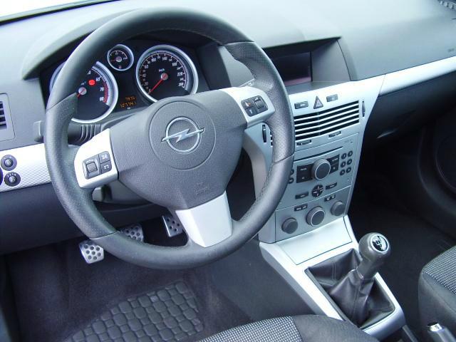 Opel Astra GTC 1.8 16v Sport 140