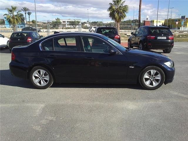 BMW 325 i Aut.