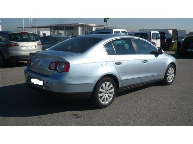 Volkswagen Passat 2.0TDI Highline DSG Particular-KmCertificados-Impe