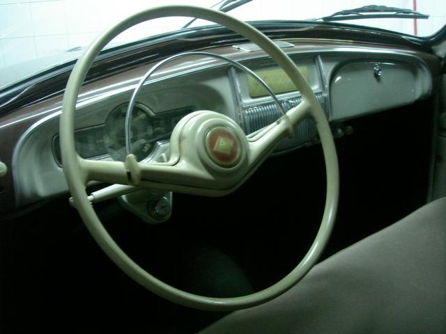 Oldtimer Renault Fregate