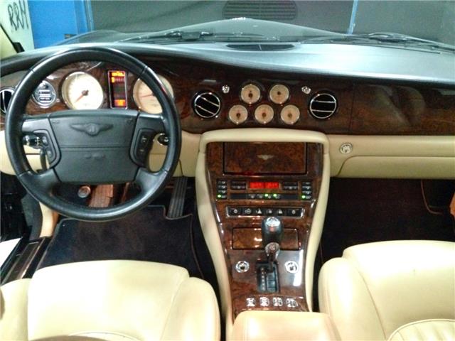 Bentley Arnage .