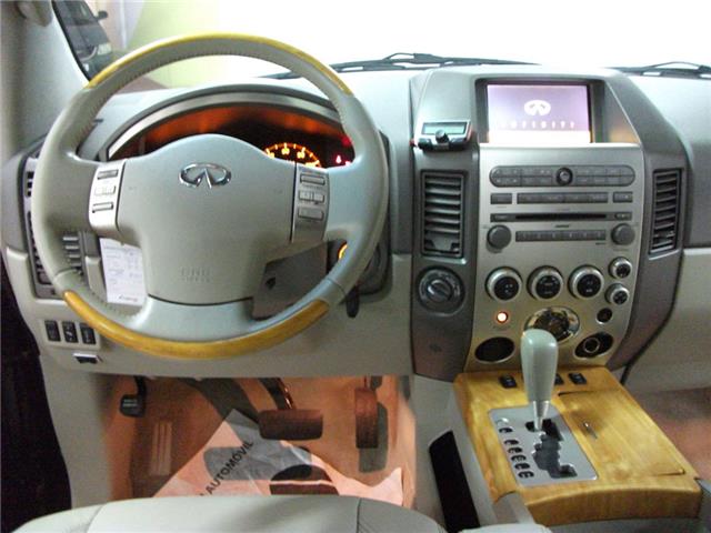Infiniti QX56 .