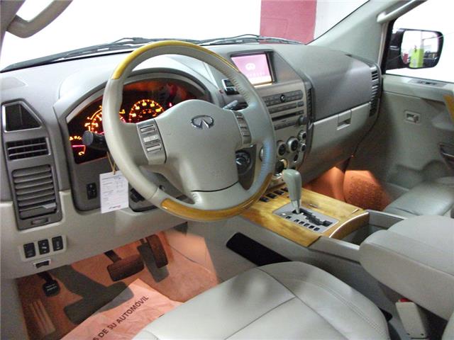 Infiniti QX56 .