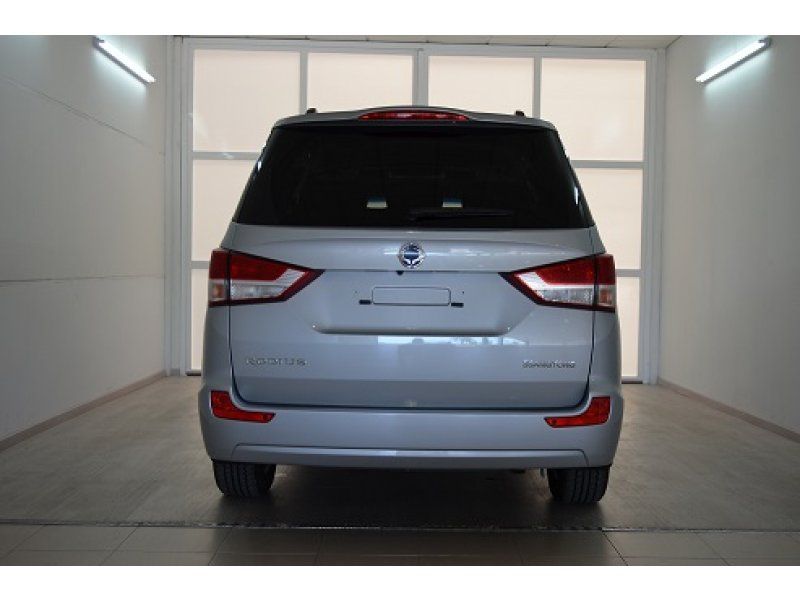 SsangYong Rodius 2.0e-Xdi Premium