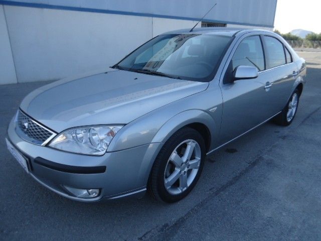 Ford Mondeo 2.0 Tdci Futura 130