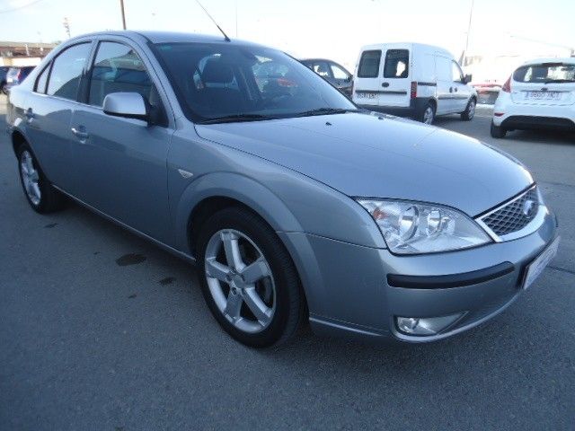 Ford Mondeo 2.0 Tdci Futura 130