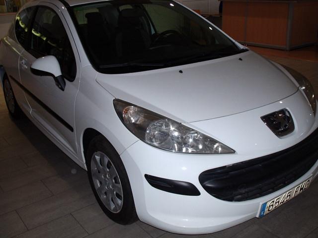 Peugeot 207 1.4HDI Confort