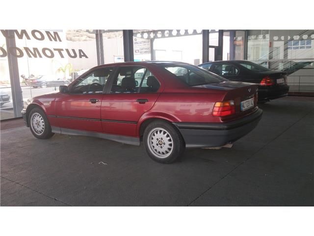 BMW 318 MUY BIEN CUIDADO//ITV AL DIA//NEUMATICOS BUEN ESTA