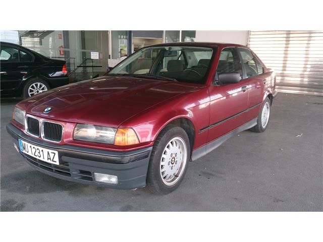 BMW 318 MUY BIEN CUIDADO//ITV AL DIA//NEUMATICOS BUEN ESTA