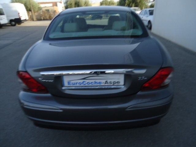 Jaguar X-Type 2.2d Classic