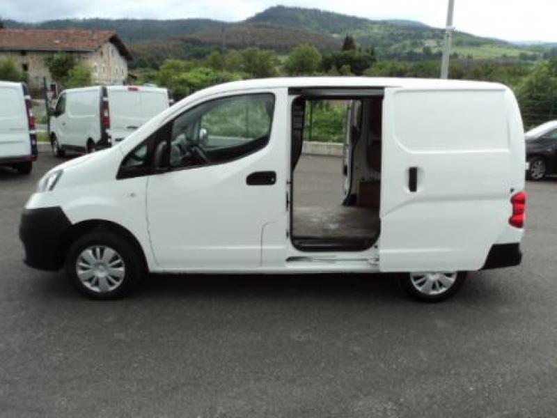 Nissan NV200 COMBI FURGON