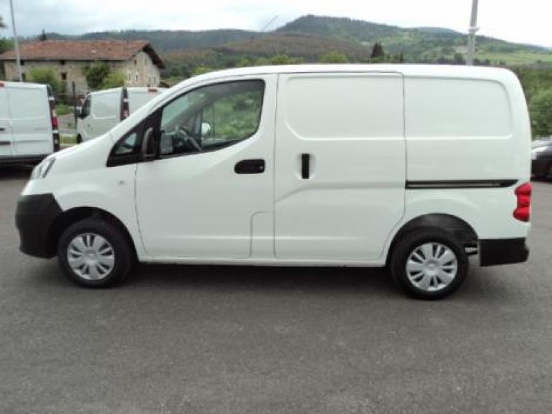 Nissan NV200 COMBI FURGON