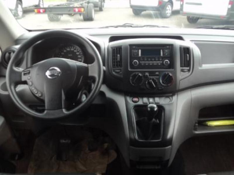 Nissan NV200 COMBI FURGON