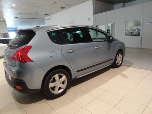 Peugeot 3008 Hybrid4