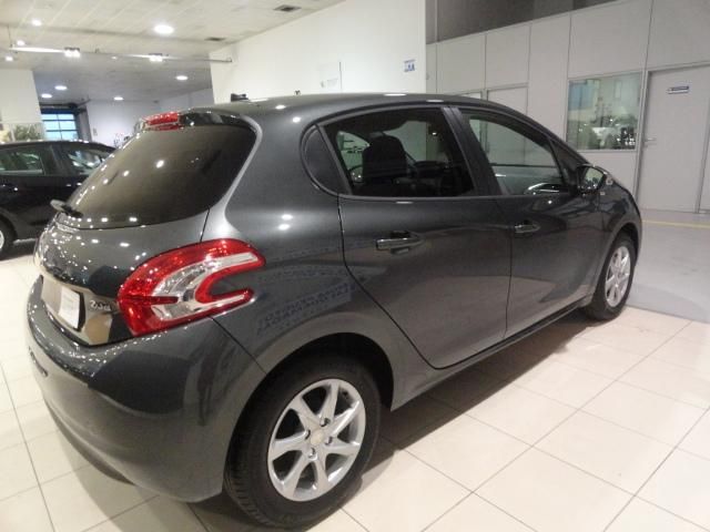 Peugeot 208 1.2 Puretech Style 82