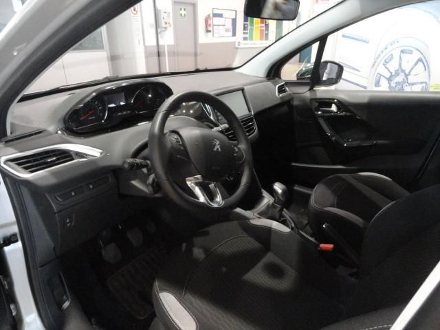 Peugeot 208 1.2 Puretech Style 82