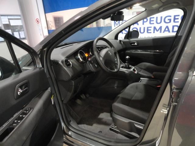 Peugeot 5008 1.6 Blue Hdi Style 120