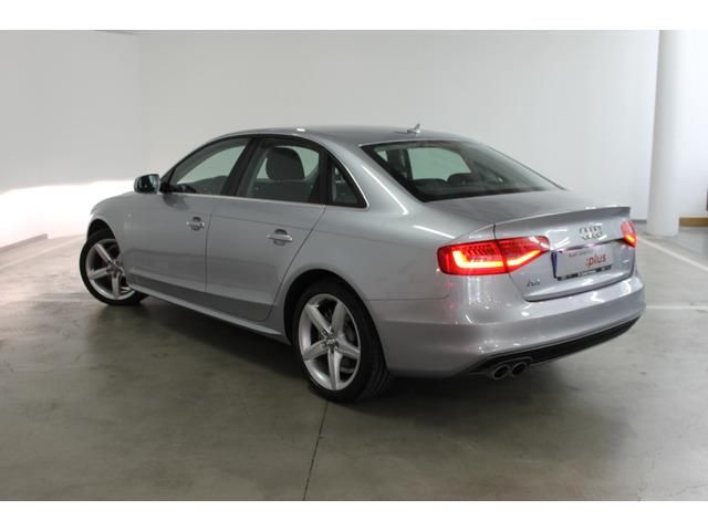 Audi A4 2
